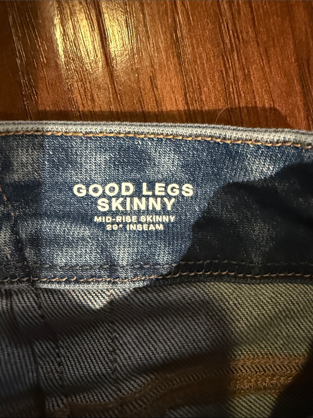 Good American Light Wash Good Legs Skinny Mid-Rise - Picture 3 of 9